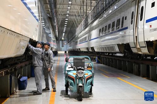 呼和浩特 節(jié)后動車檢修忙，精心呵護“體檢車”